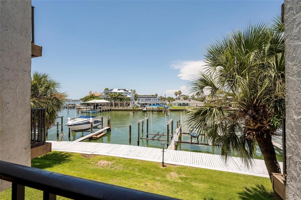 218 SKIFF POINT photo 13