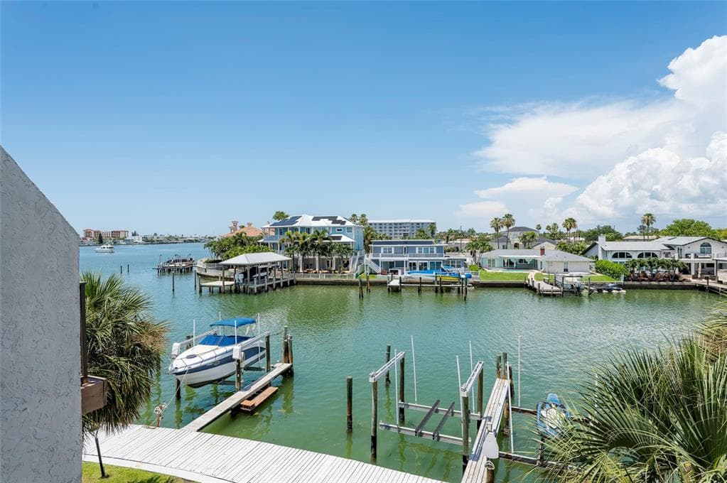 218 SKIFF POINT photo 18