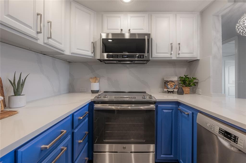 4141 BAYSHORE BOULEVARD 1003 photo 6