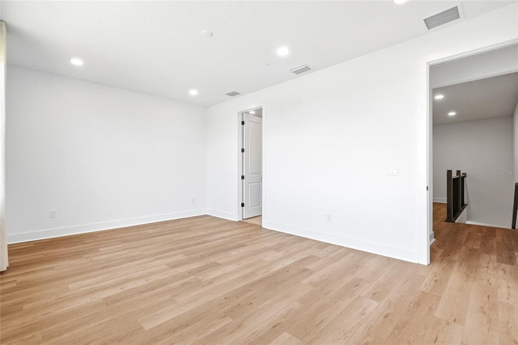 9936 KEY HAVEN ROAD photo 16