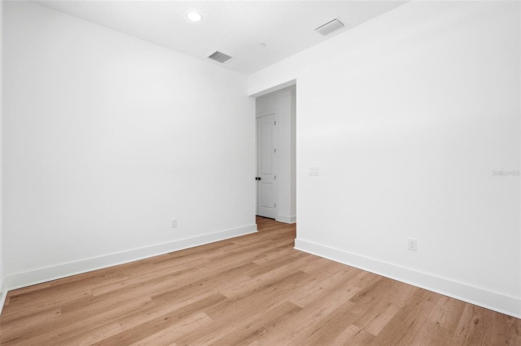 9936 KEY HAVEN ROAD photo 24
