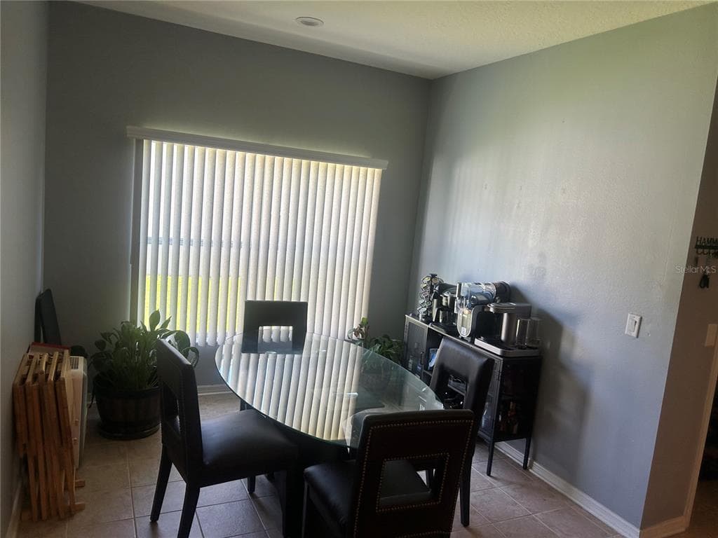 433 YORK DALE DRIVE photo 18