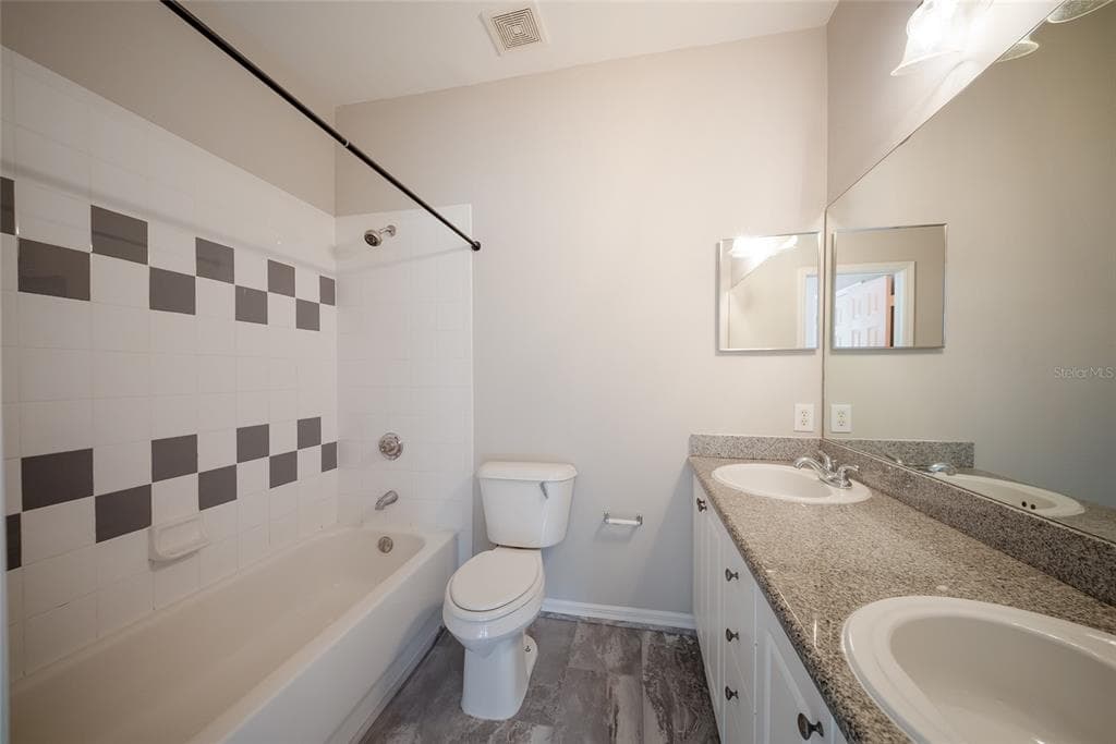 7633 PLANTATION CIRCLE 7633 photo 21