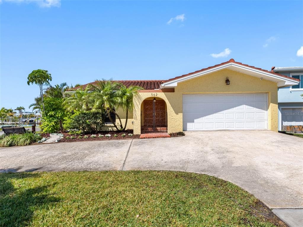 562 JOHNS PASS AVENUE photo 14