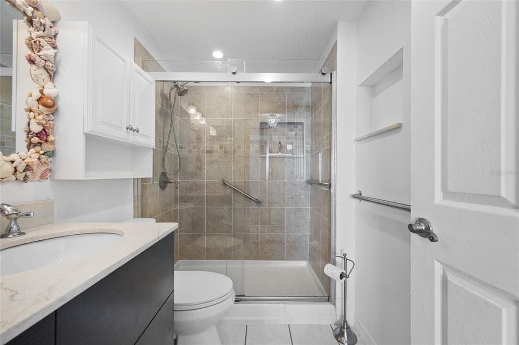 1847 SHORE DRIVE S 509 photo 23