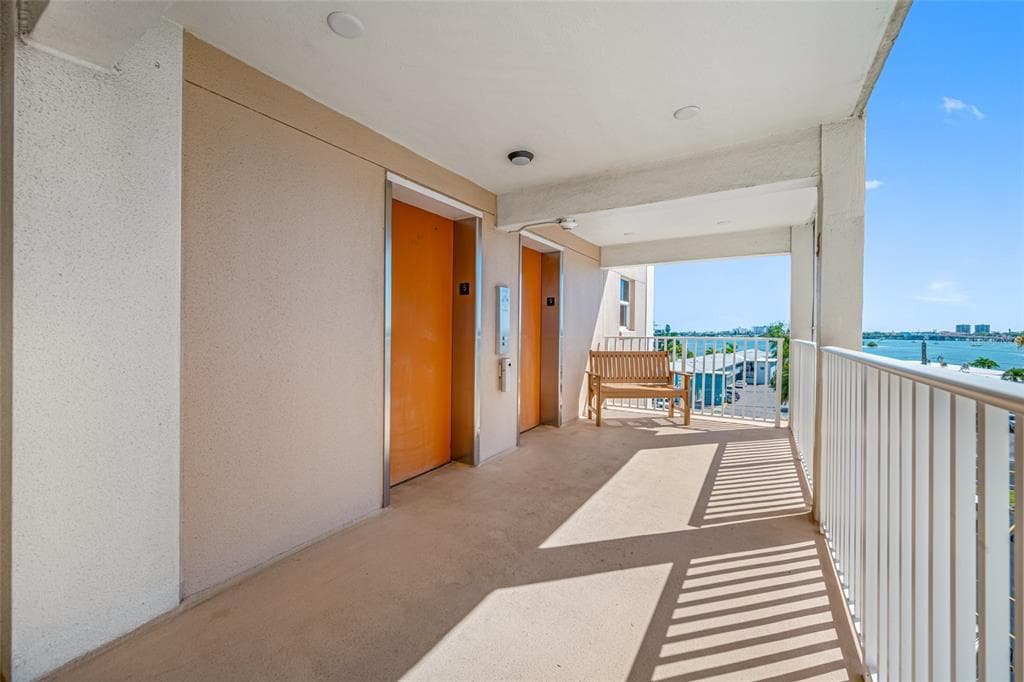 1847 SHORE DRIVE S 509 photo 4