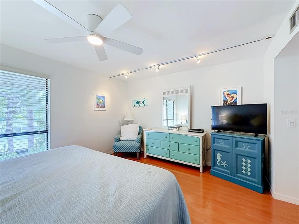 1801 GULF DRIVE N 248 photo 16