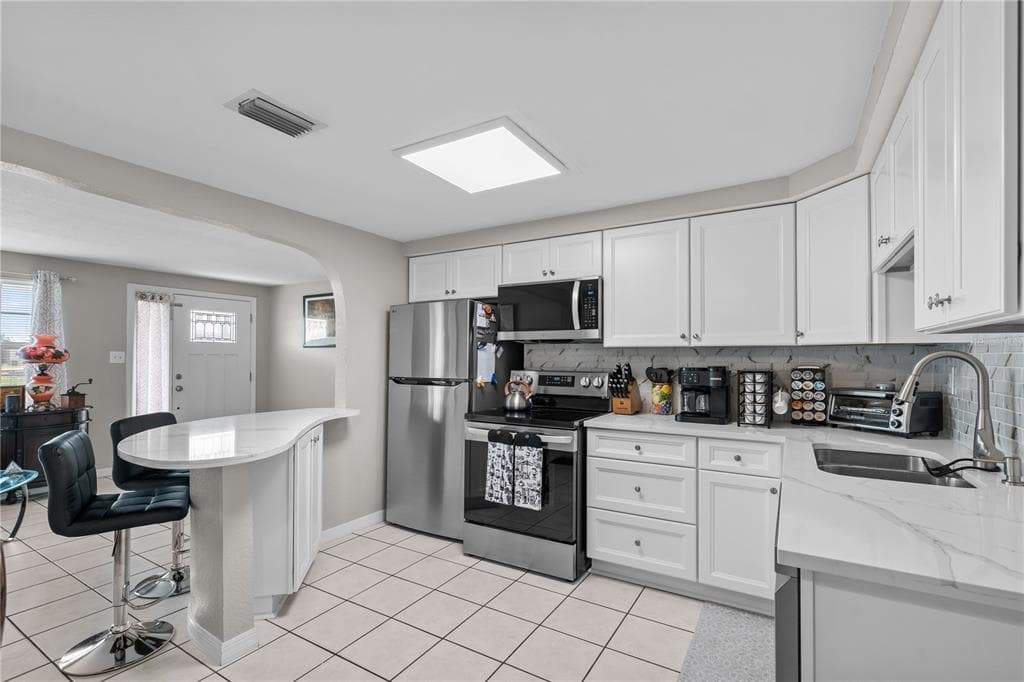 13323 NEPTUNE DRIVE photo 9