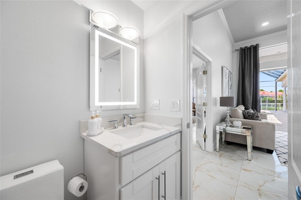9801 COMPASS POINT WAY photo 24