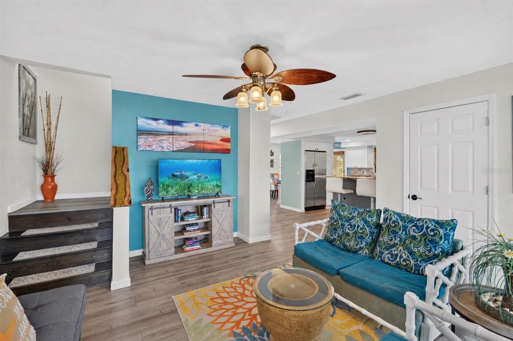 1194 LINDEN ROAD photo 20