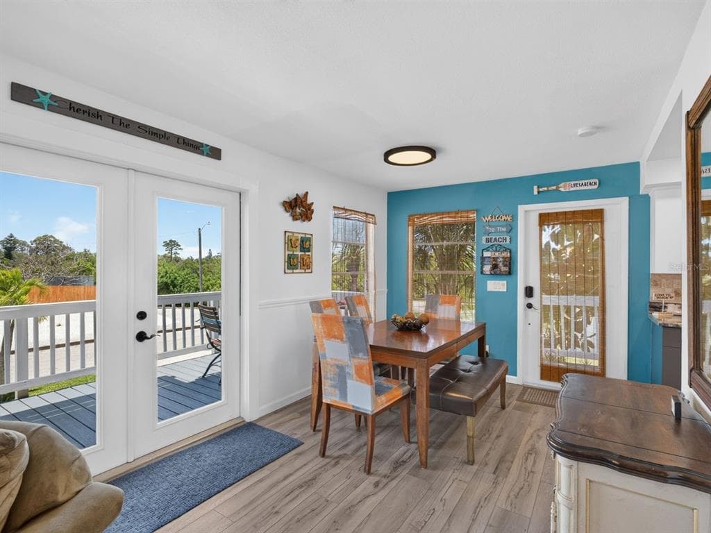 1194 LINDEN ROAD photo 10