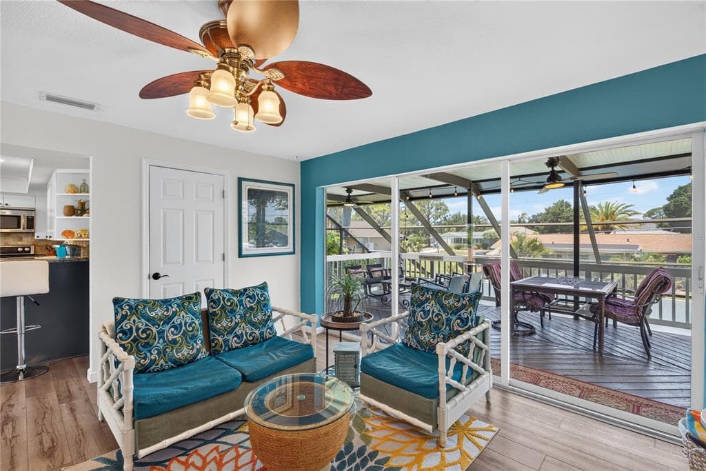 1194 LINDEN ROAD photo 19