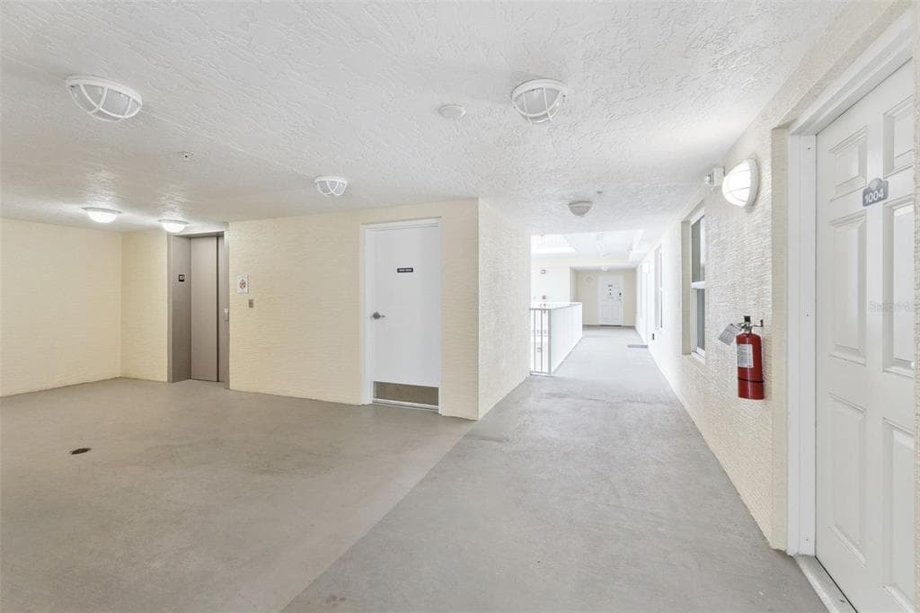 3721 S ATLANTIC AVENUE 1004 photo 2
