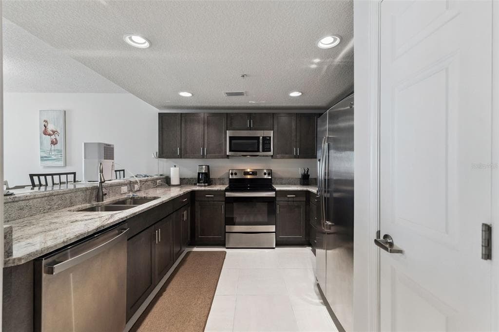 3721 S ATLANTIC AVENUE 1004 photo 14