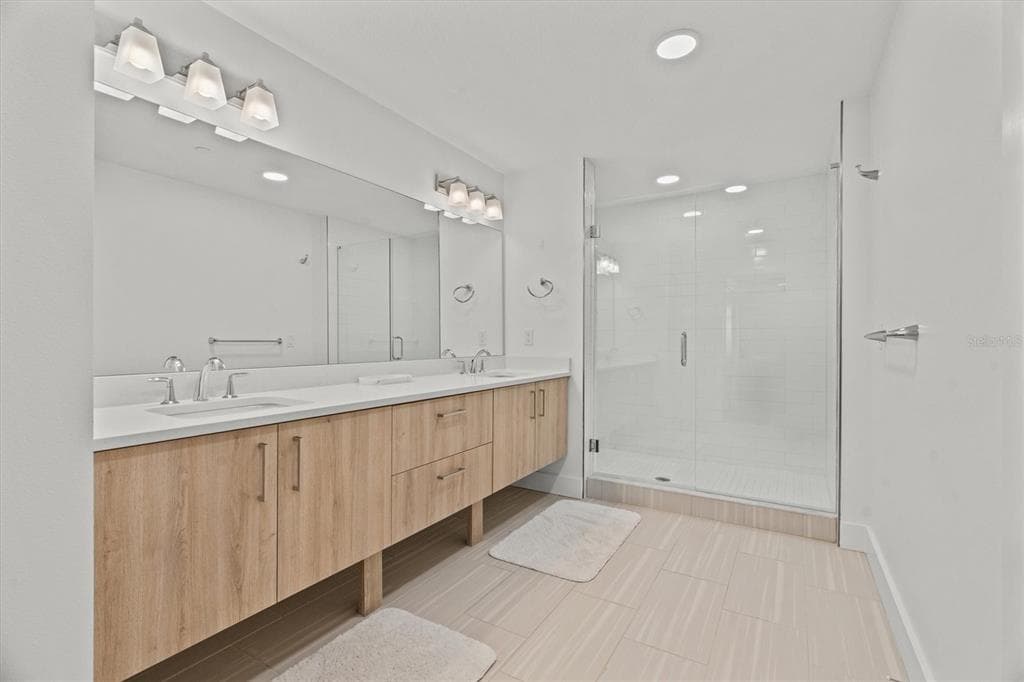 415 ISLAND WAY 311 photo 23