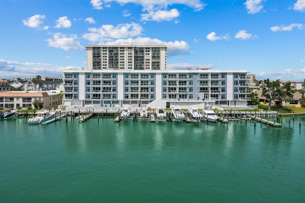 415 ISLAND WAY 311 photo 7