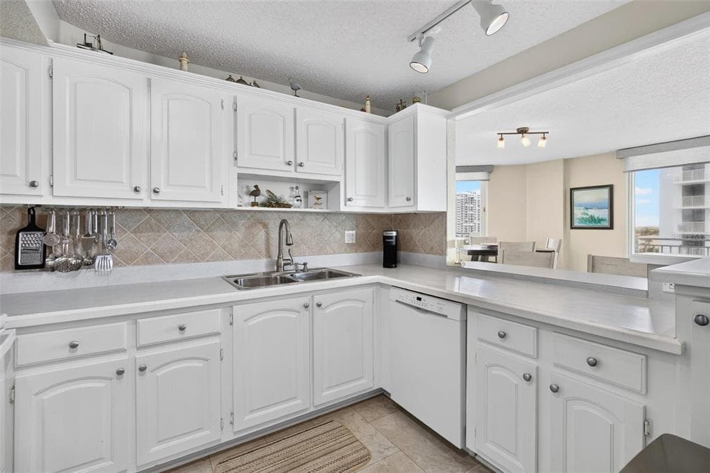3047 S ATLANTIC AVENUE 705 photo 7