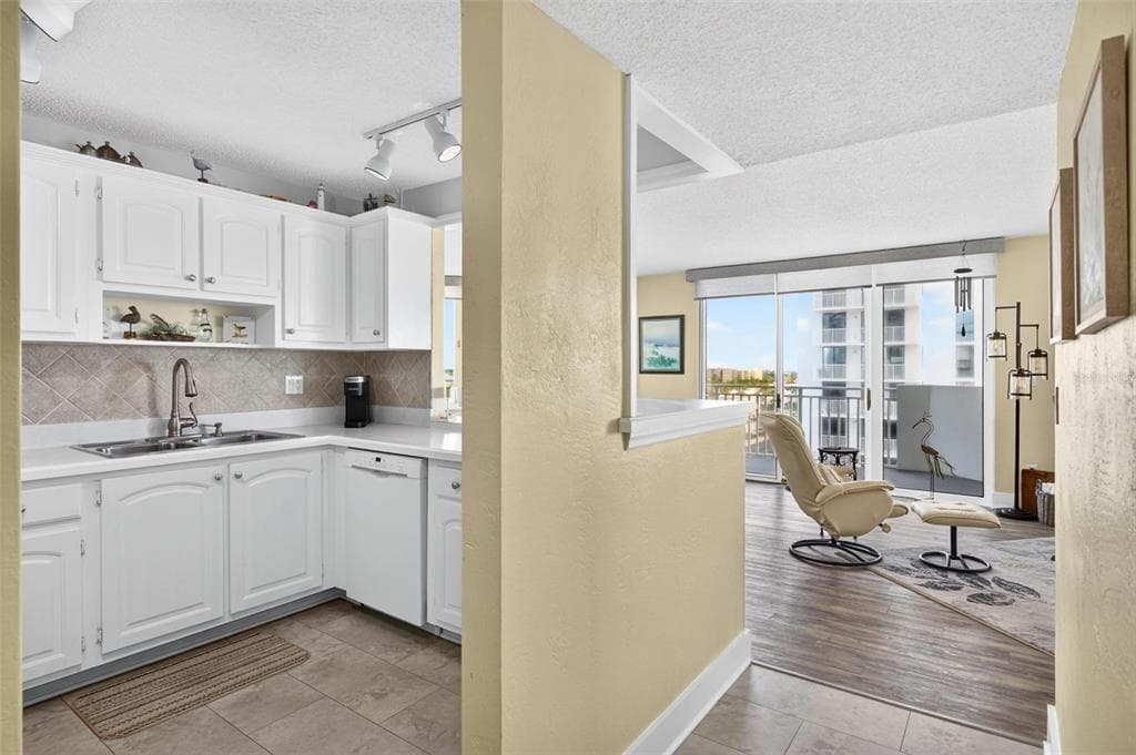3047 S ATLANTIC AVENUE 705 photo 5