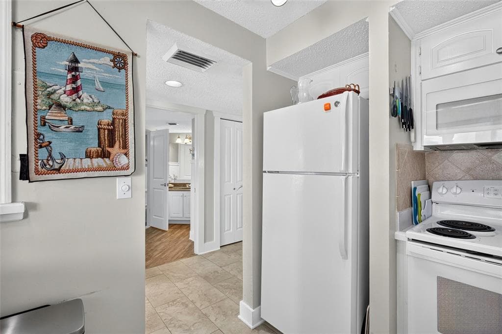 3047 S ATLANTIC AVENUE 705 photo 9