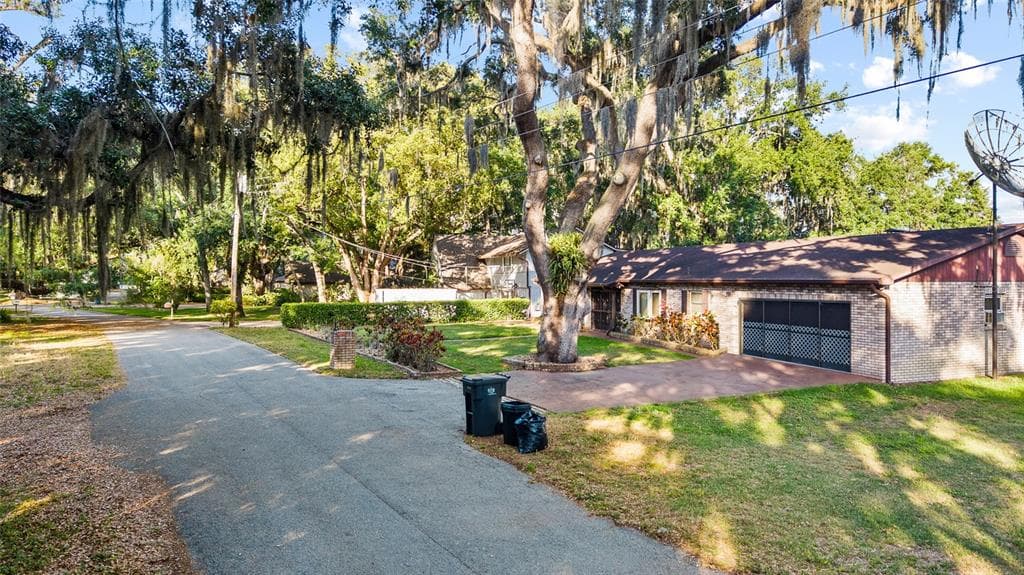 16025 CHASTAIN ROAD 4