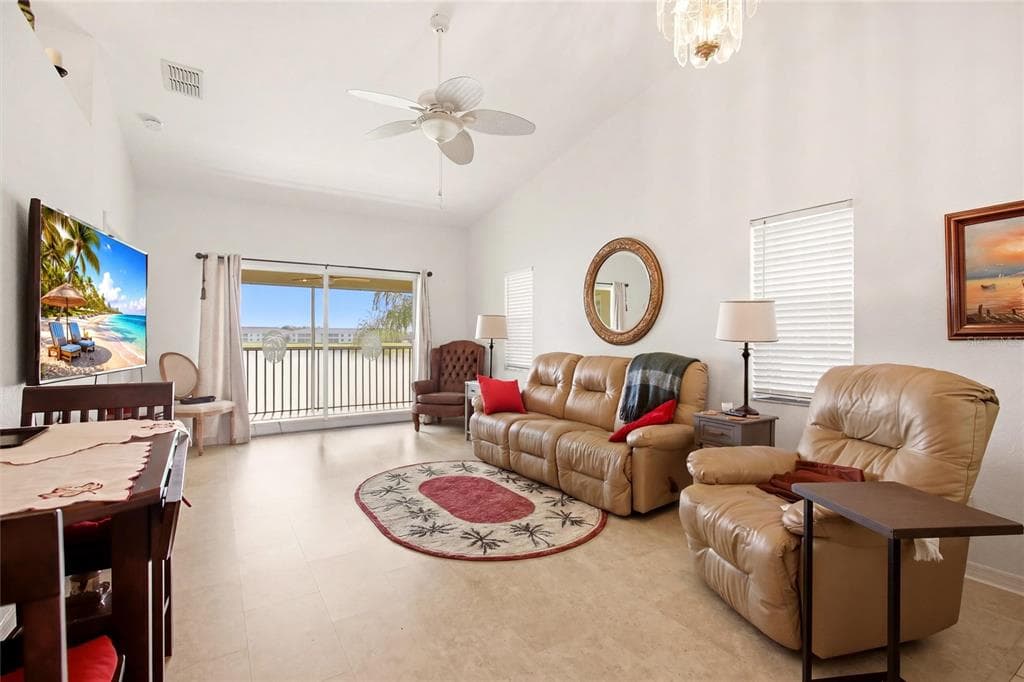 1512 RIO DE JANEIRO AVENUE 428 photo 5