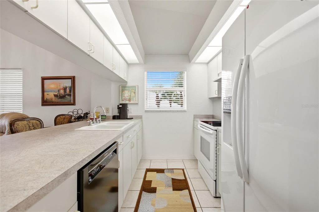 1512 RIO DE JANEIRO AVENUE 428 photo 9