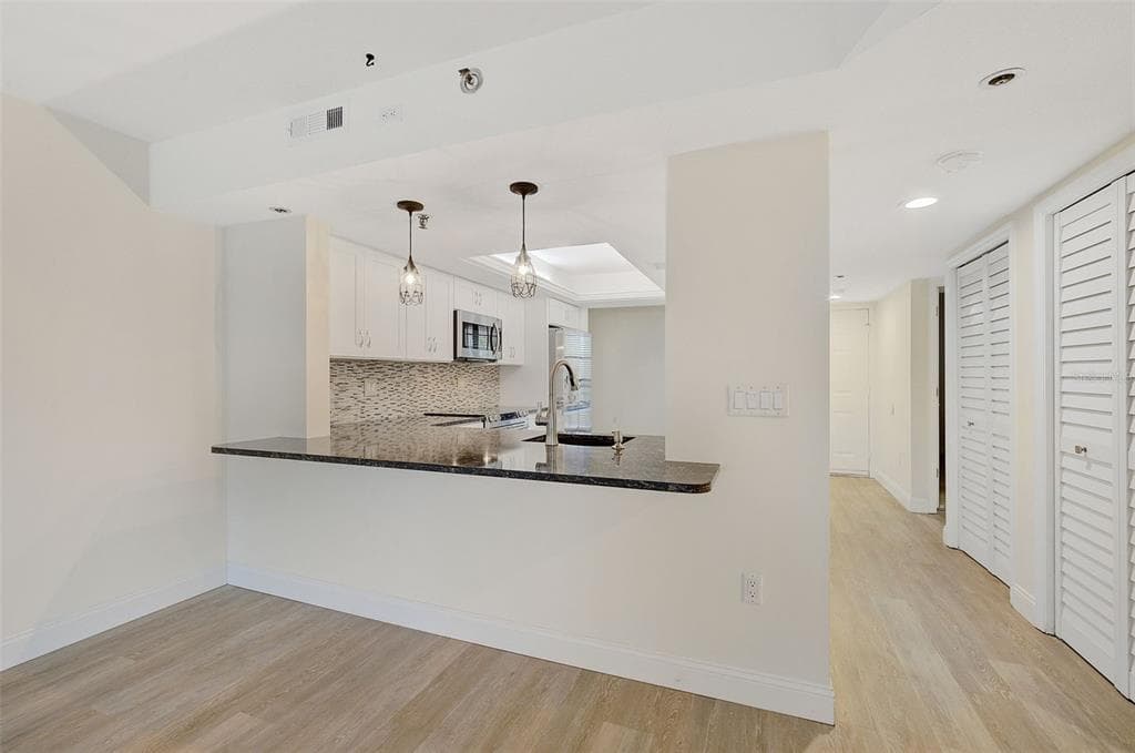 7204 JESSIE HARBOR DRIVE 7204 photo 3