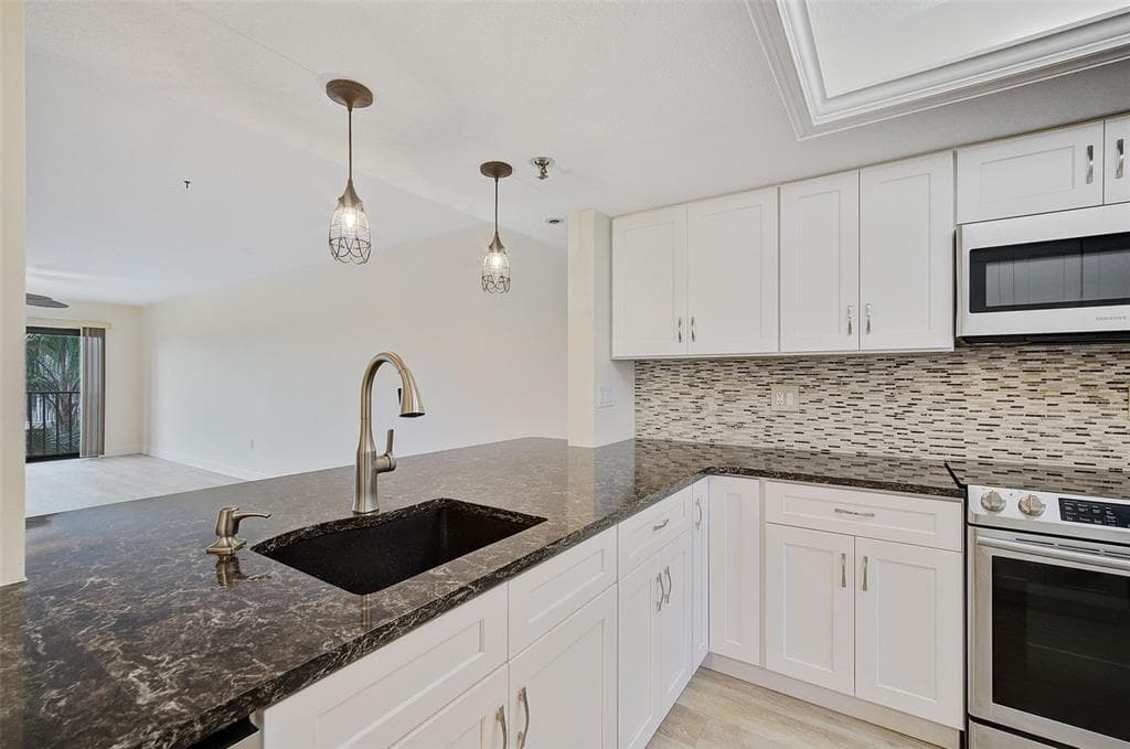 7204 JESSIE HARBOR DRIVE 7204 photo 5