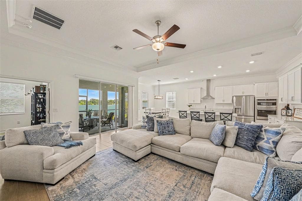 12840 BERGSTORM BAY DRIVE photo 2
