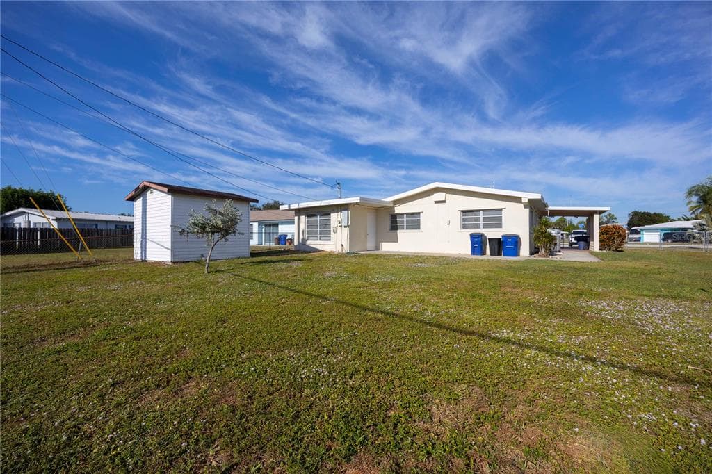 275 LAKEVIEW DRIVE photo 22