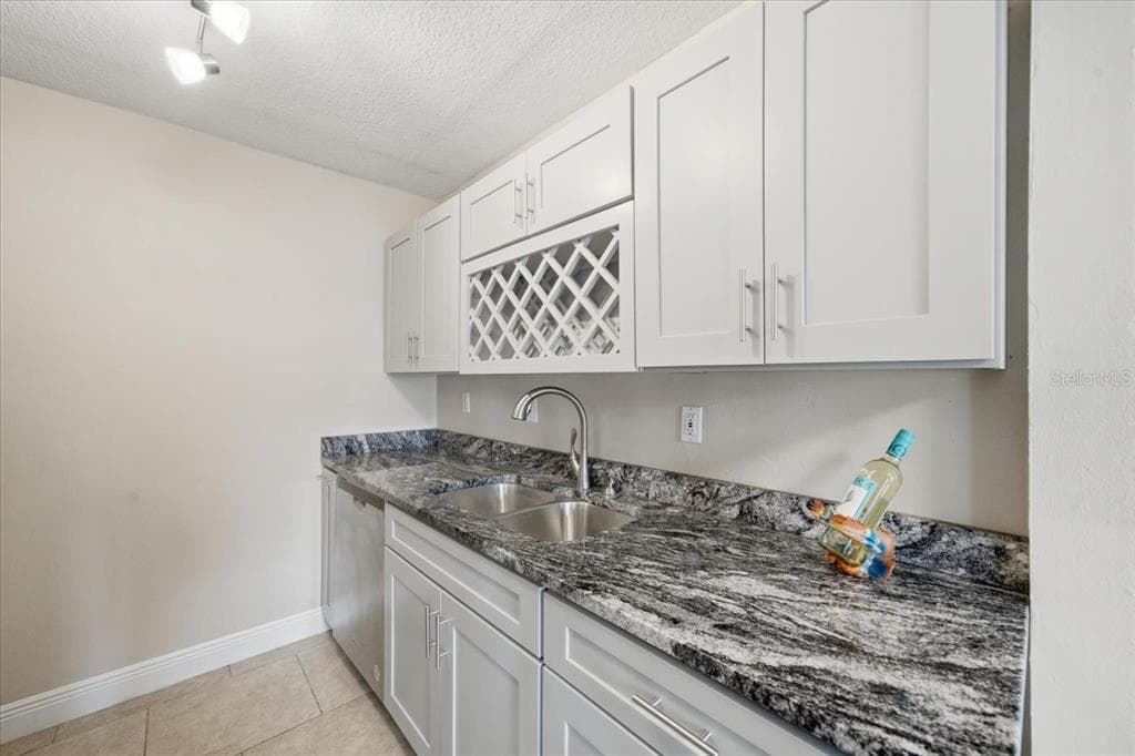 4843 COQUINA KEY DRIVE SE A photo 14