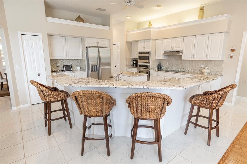 2055 DIAMOND COURT photo 19