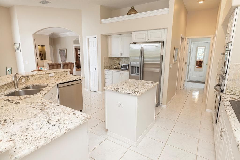 2055 DIAMOND COURT photo 21