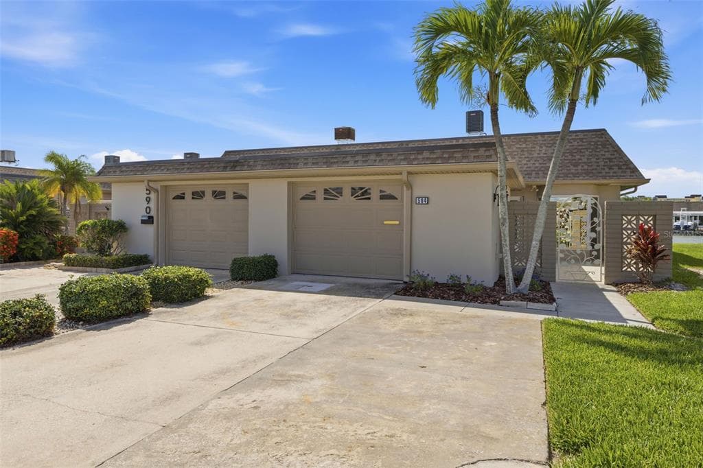 594 BOCA CIEGA POINT BOULEVARD N photo 3