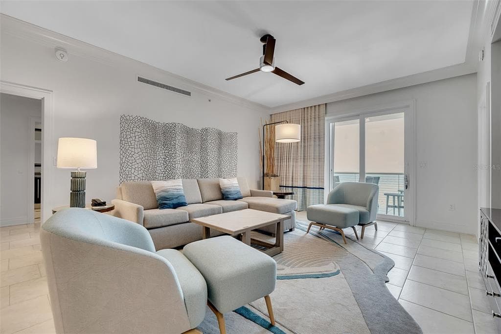 915 SEASIDE DRIVE 611 photo 13