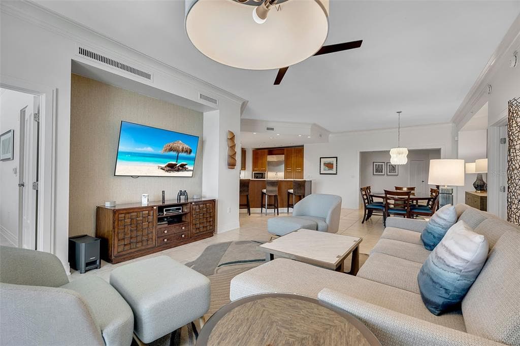 915 SEASIDE DRIVE 611 photo 12