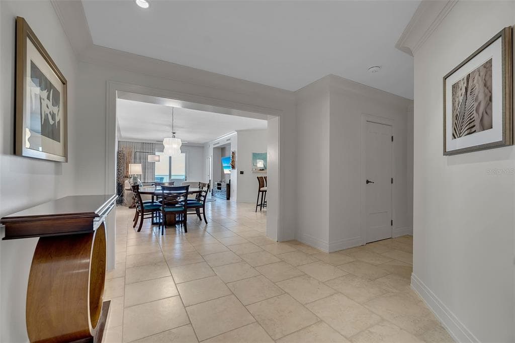 915 SEASIDE DRIVE 611 photo 4