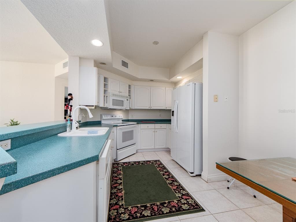 1180 GULF BOULEVARD 1703 photo 14