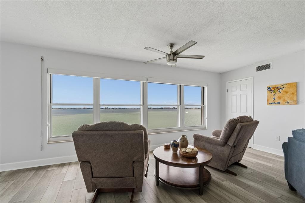 5980 SHORE BOULEVARD S 909 photo 16