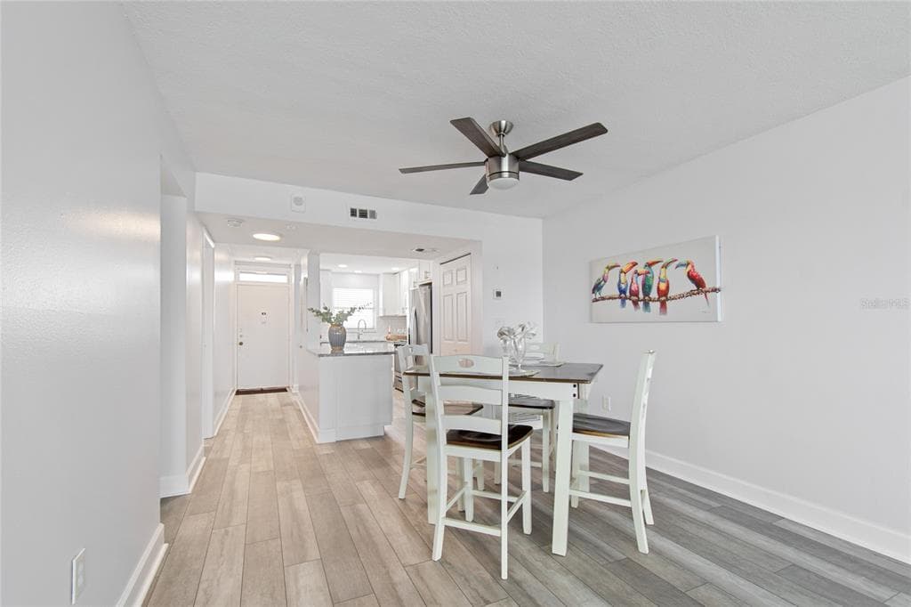 5980 SHORE BOULEVARD S 909 photo 12