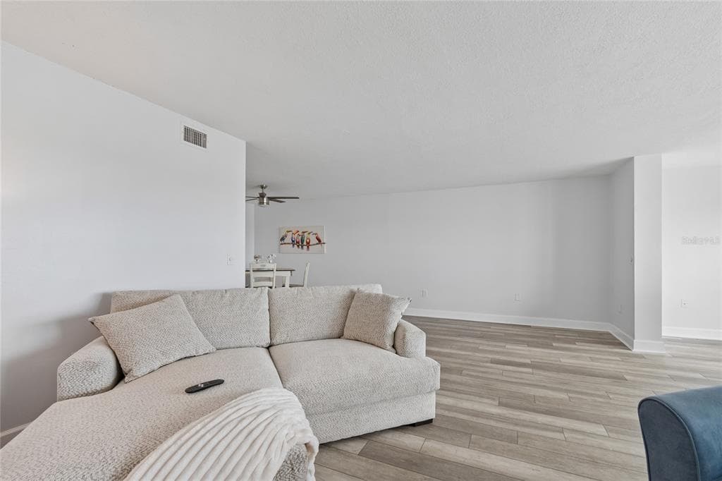5980 SHORE BOULEVARD S 909 photo 20
