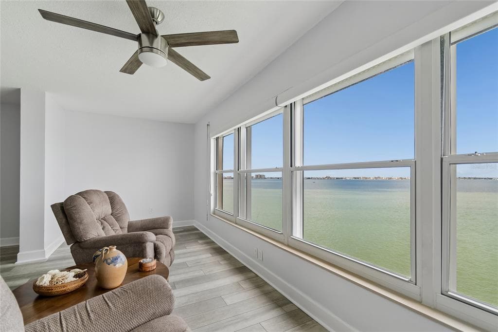5980 SHORE BOULEVARD S 909 photo 18