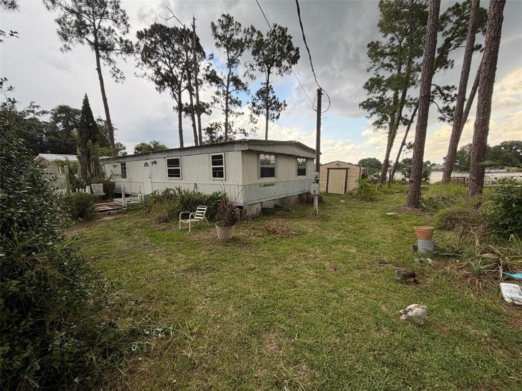 4560 POLK CITY ROAD photo 1