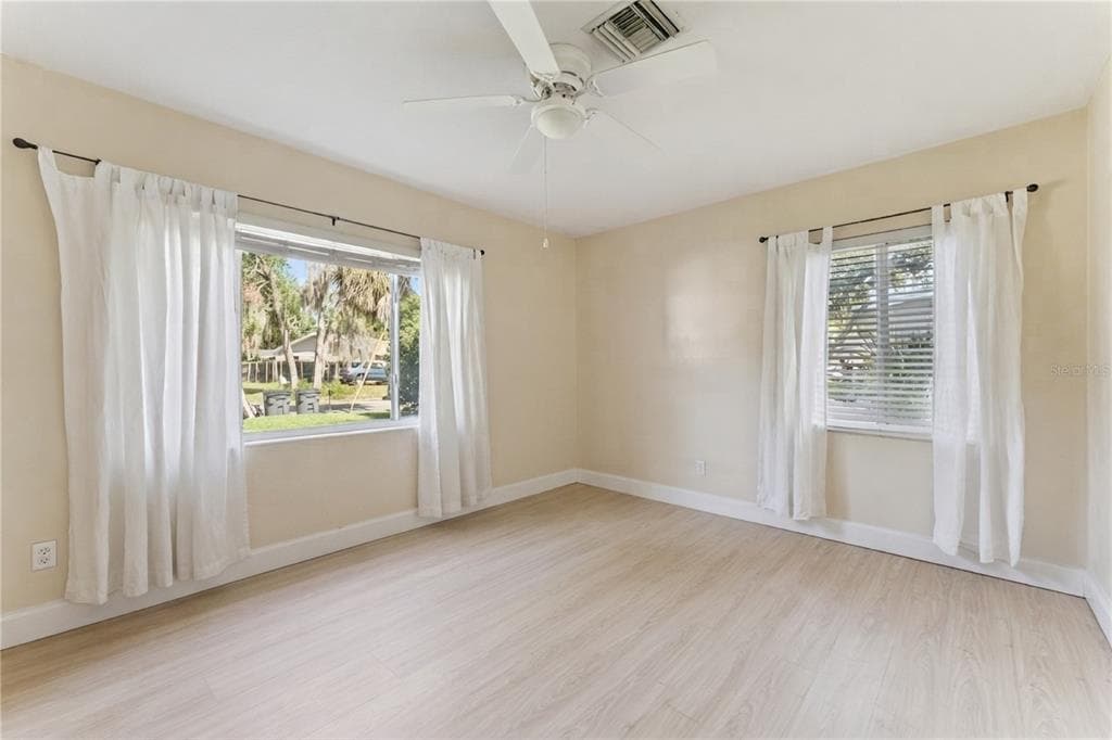 1003 LAKE BELL DRIVE photo 12