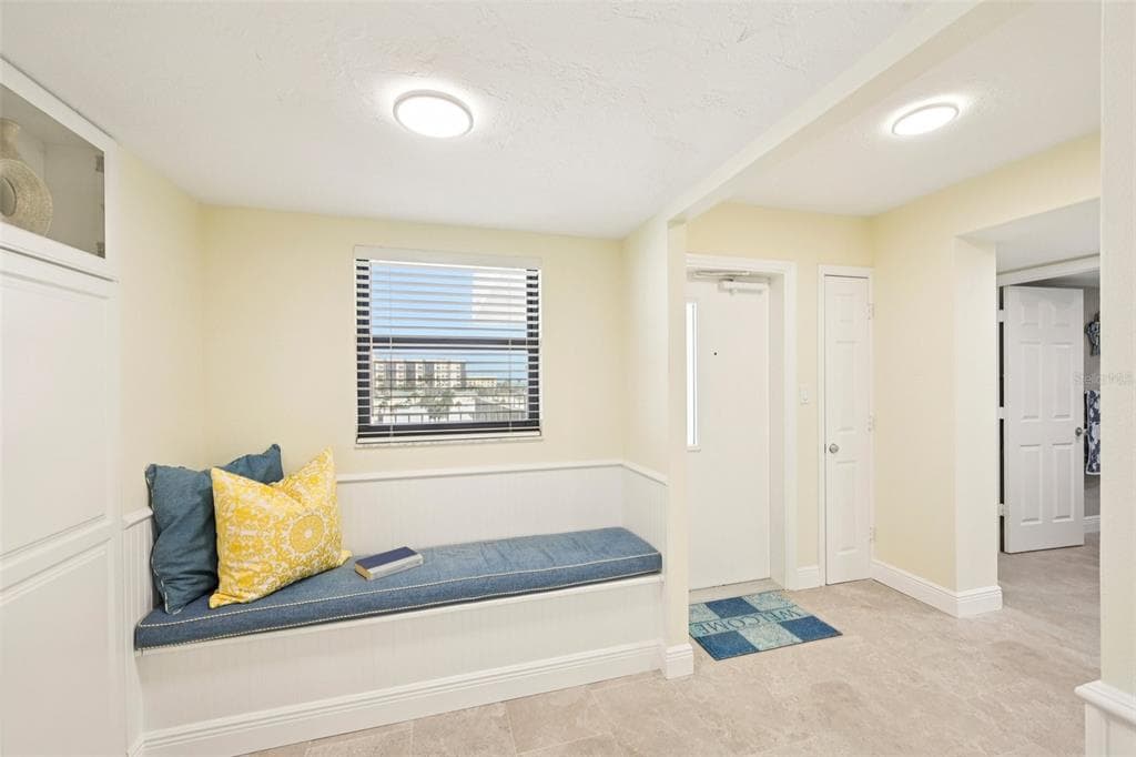 5780 MIDNIGHT PASS ROAD 407 photo 7