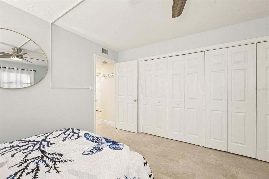 5780 MIDNIGHT PASS ROAD 407 photo 20