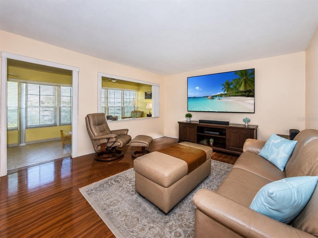 4700 COVE CIRCLE 208 photo 19