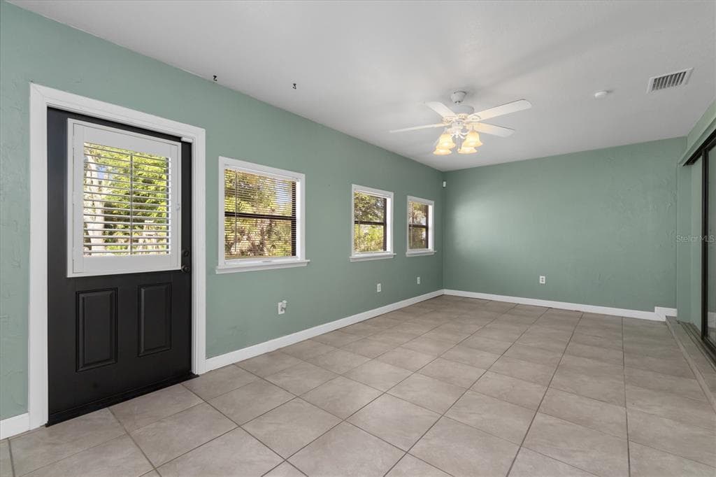 10033 STONECROP AVENUE photo 19