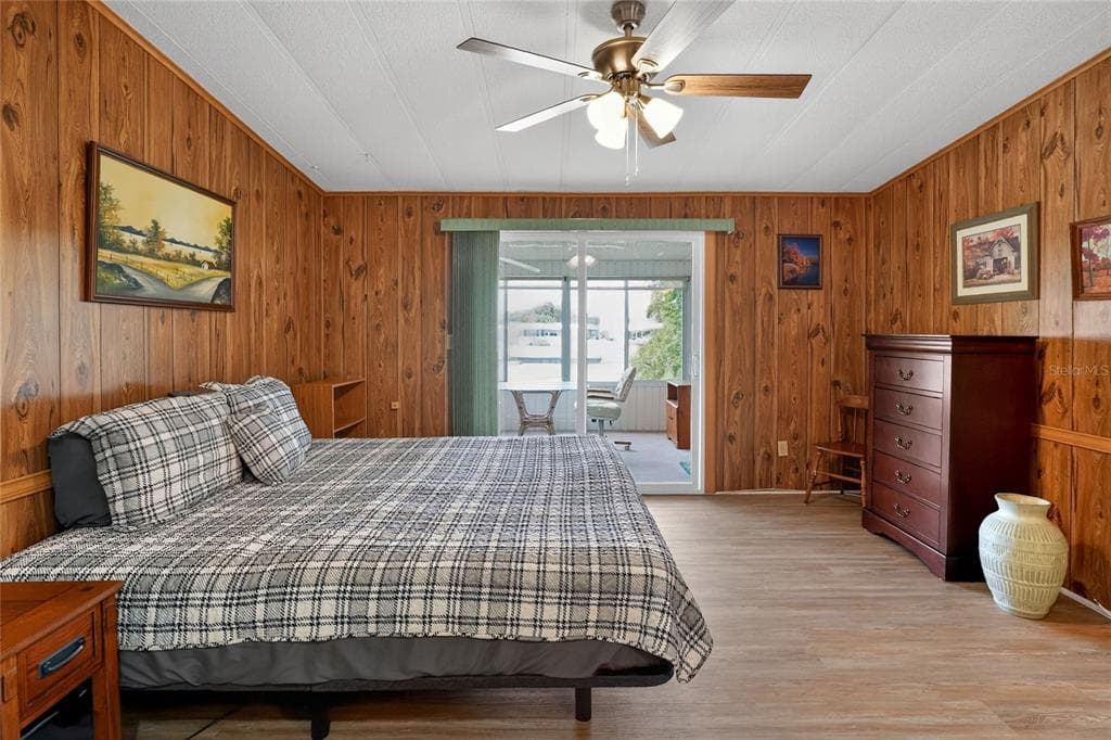 2055 S FLORAL AVENUE 262 photo 17