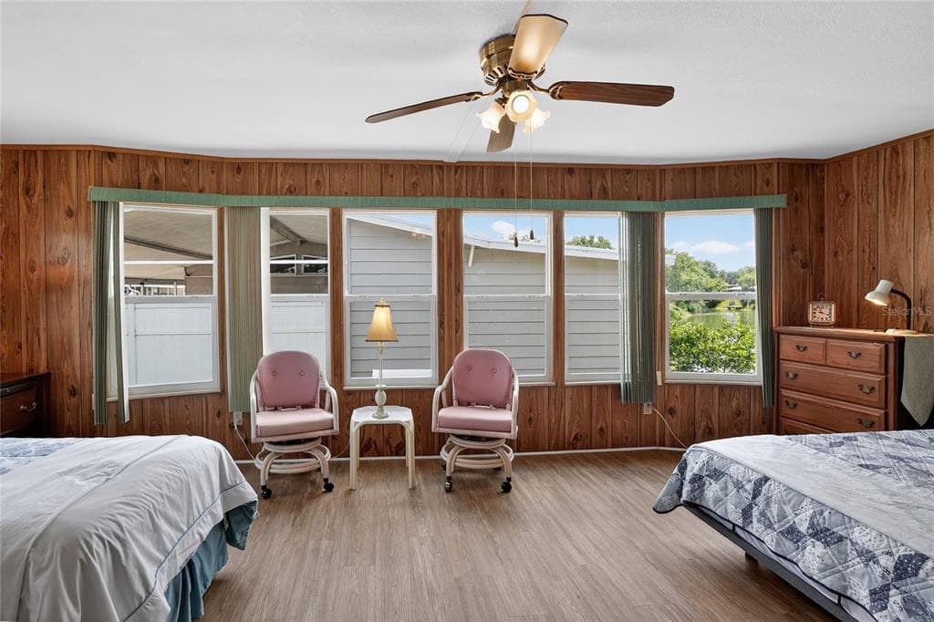 2055 S FLORAL AVENUE 262 photo 22